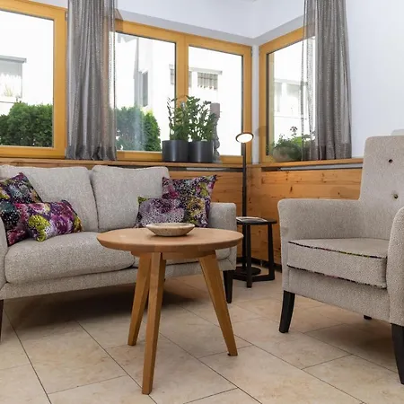 Garni Glockenstuhl 3*