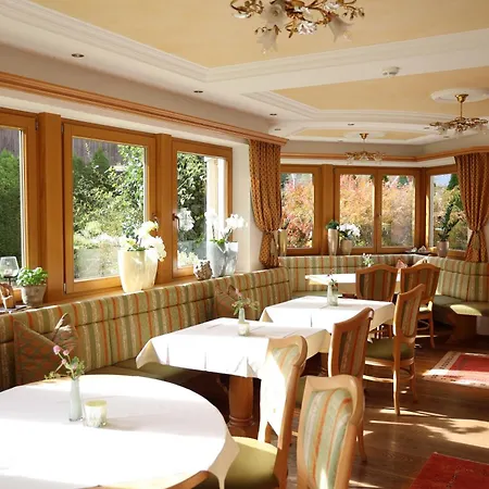 Hotel Garni Glockenstuhl Mayrhofen