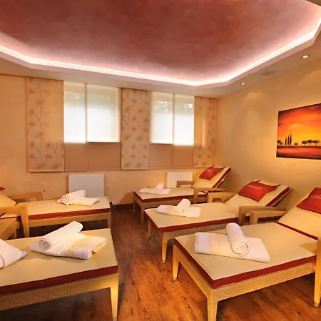 Hotel Garni Glockenstuhl 3*