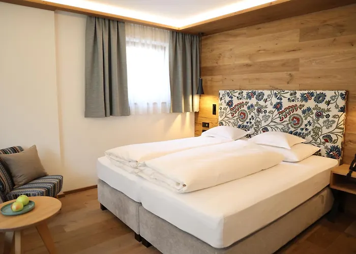 加尔尼格洛肯斯图尔酒店 酒店 3*