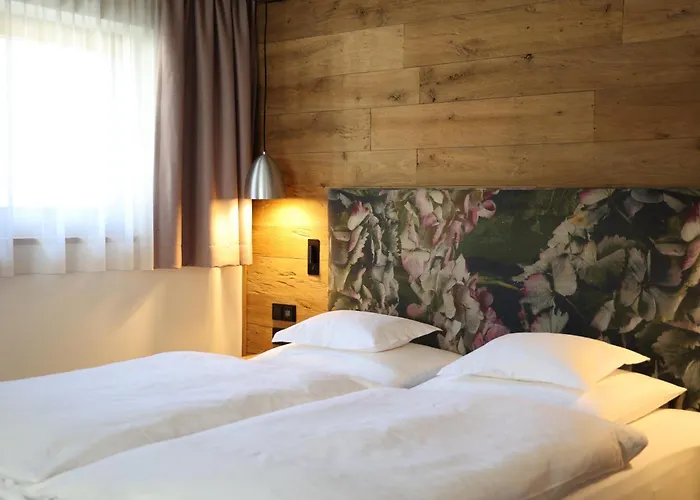 酒店 加尔尼格洛肯斯图尔酒店 3*