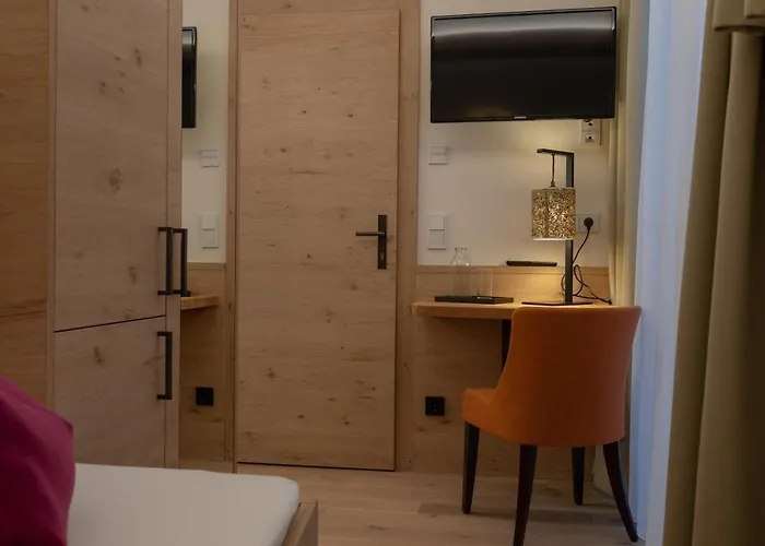 加尔尼格洛肯斯图尔酒店 酒店