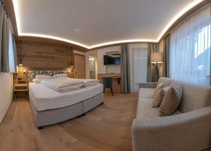 Garni Glockenstuhl Hotel 3*