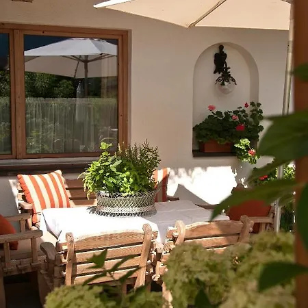 Hotel Garni Glockenstuhl 3*